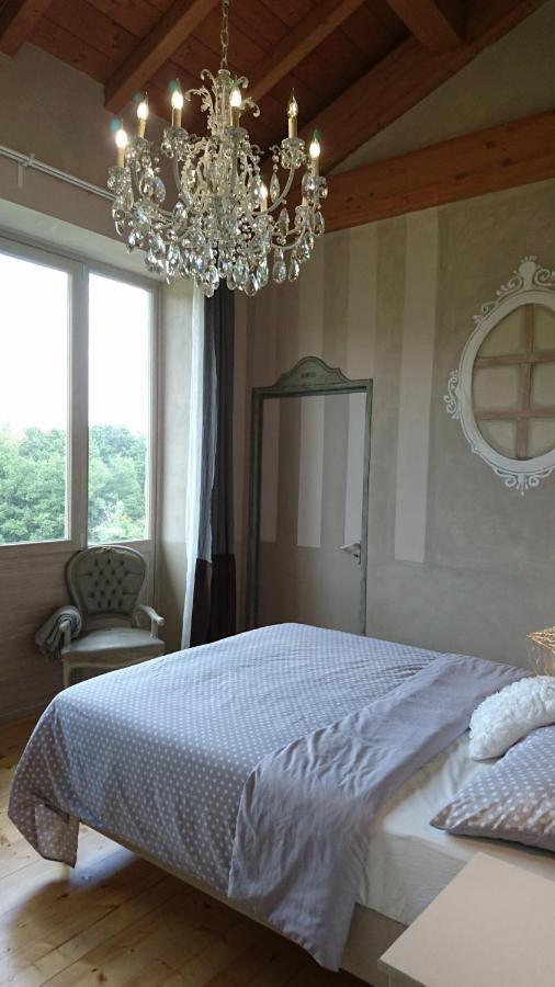 Due Principi E Una Fata Sestola Exterior foto
